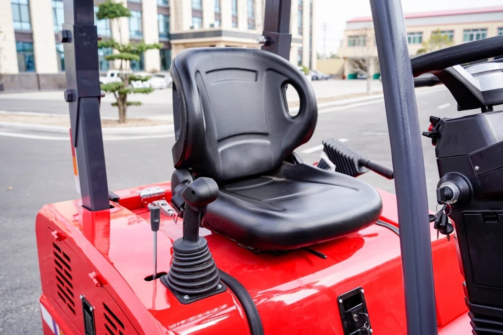 Cargadora de ruedas compacta 906