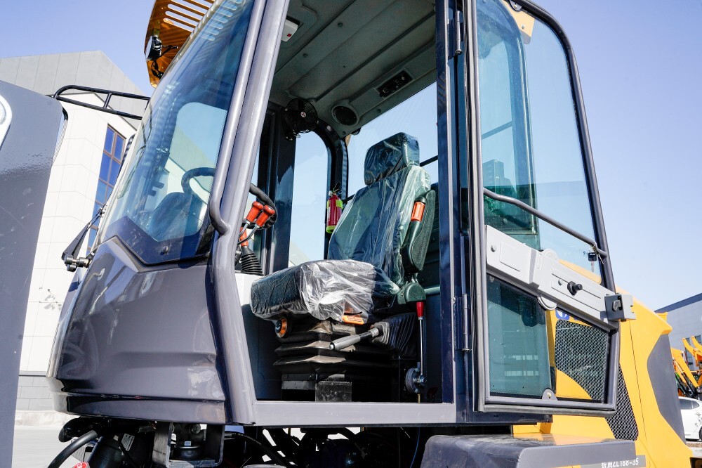 LT188 Cargadora de ruedas delantera