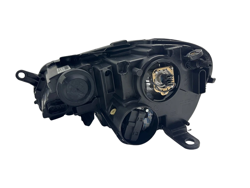 VOLKSWAGEN PASSATB6 2011-2014 R.H.S HEADLIGHT ASSEMBLY