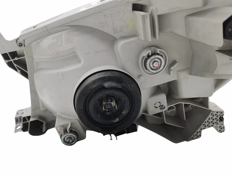 Toyota HILUX VIGO 2005-2010 HALOGEN R.H.S HEADLIGHT ASSEMBLY