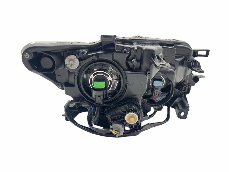 NISSAN ROGUE 2014-2016 L.H.S HEADLIGHT