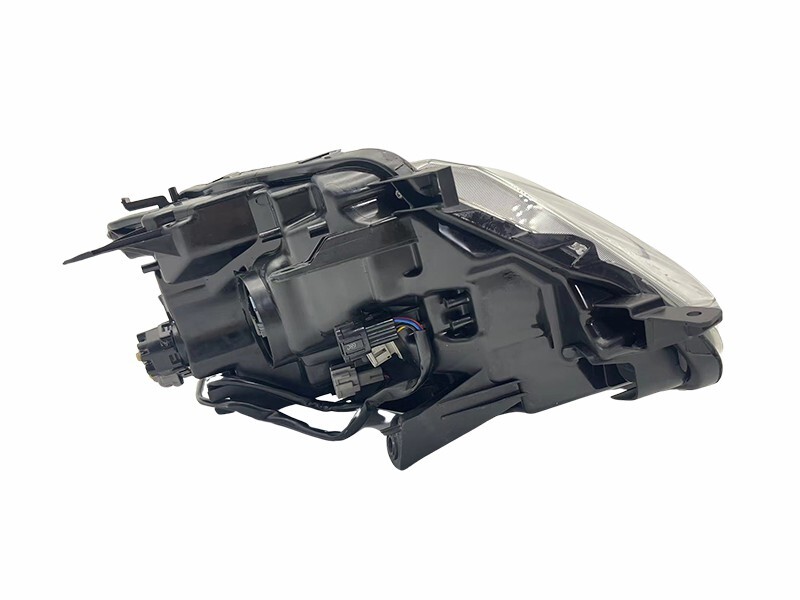 NISSAN ROGUE 2014-2016 L.H.S HEADLIGHT