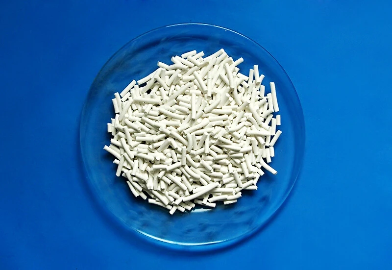 Zeolite ZSM-5 catalyst pellets and balls