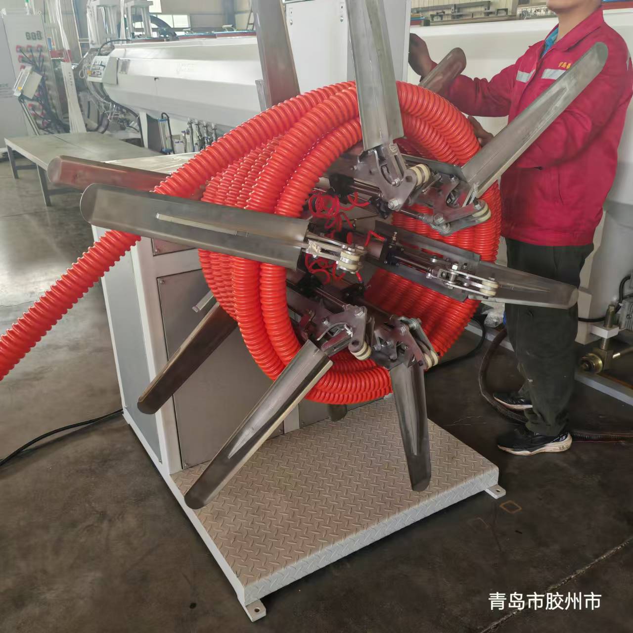 The application of the prestressed concrete corrugated round pipe square pipe machine