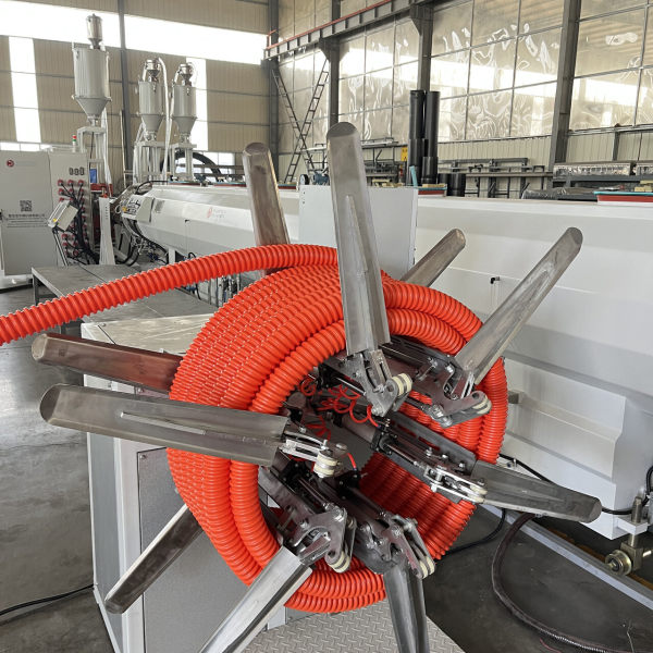 Plastic_Pipe_Winder2.jpg Plastic_Pipe_Winder2.jpg