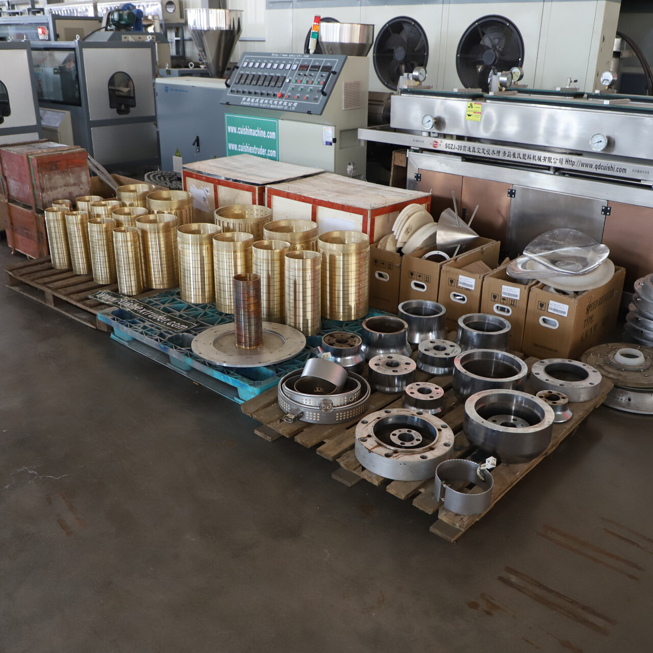 Plastic Extrusion Mould