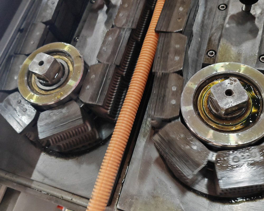 The function of the PE corrugated pipe extruder