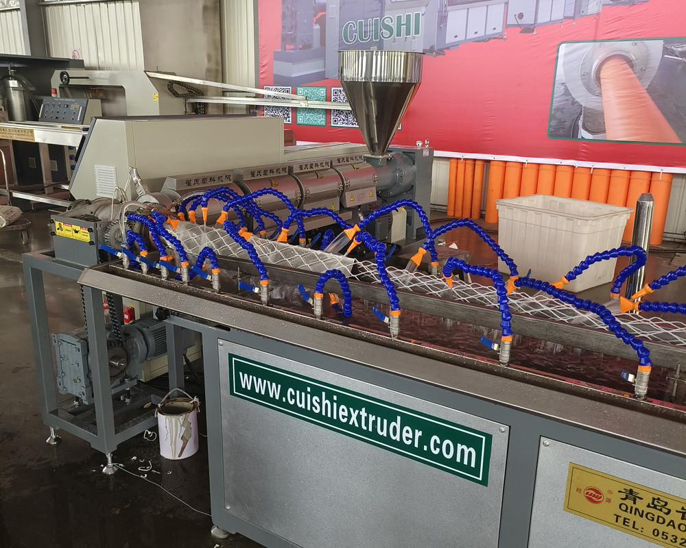 The pp/pe network pipe production line for customer testing