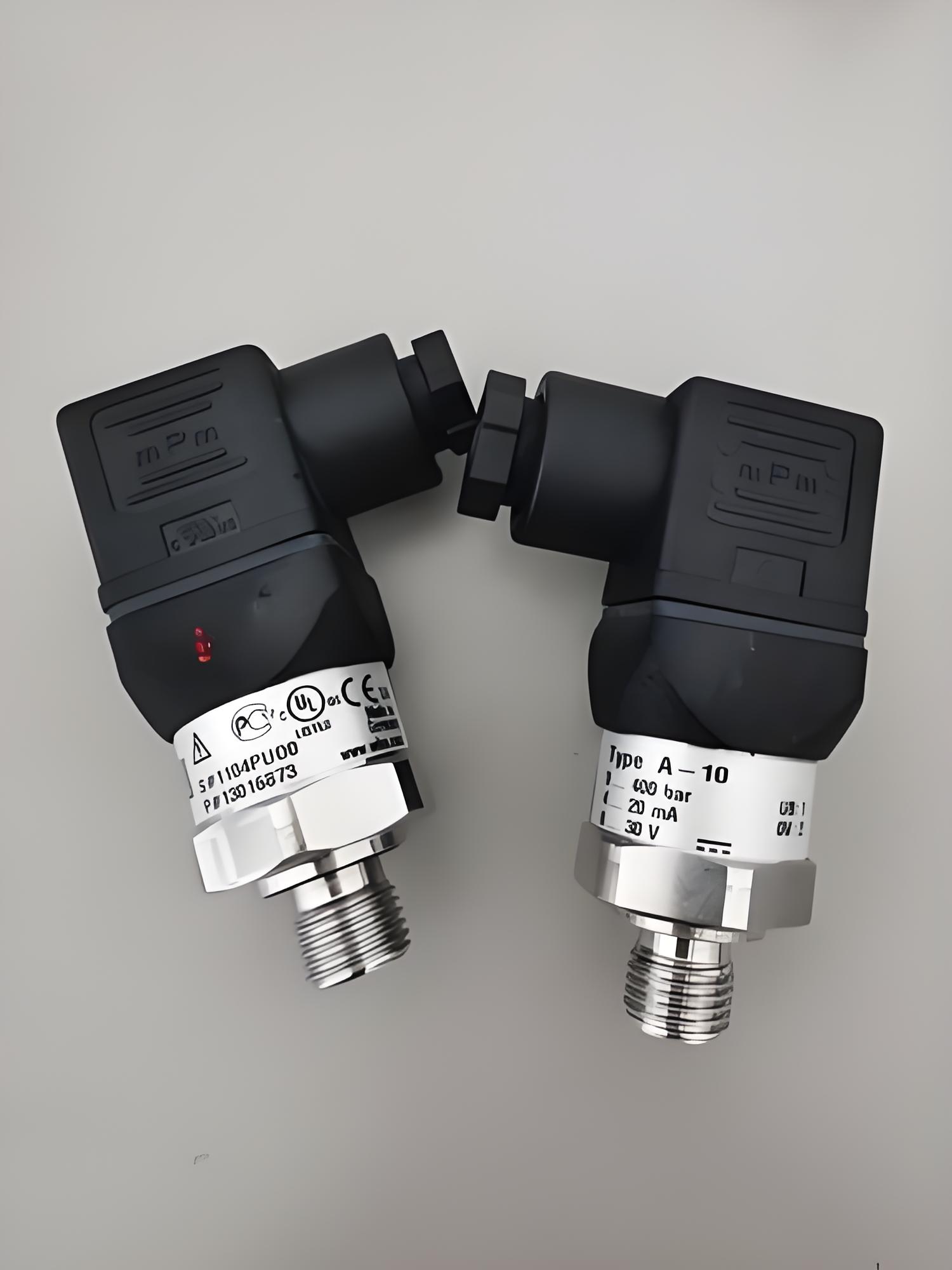 A-10 Pressure Transmitter Equipped With 4-20mA Diffused Silicon Gas Pressure Oil Pressure Water Pressure Sensor