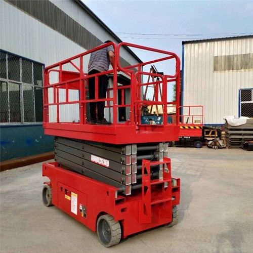 Electric scissor lift