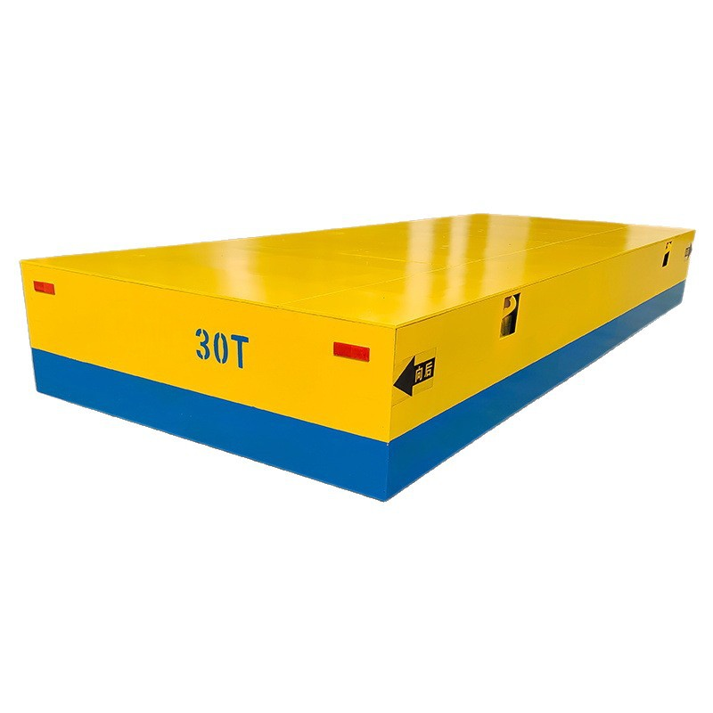 El vehículo guiado automatizado XUTAI-5T AGV hace que las operaciones sean flexibles y ahorren mano de obra.