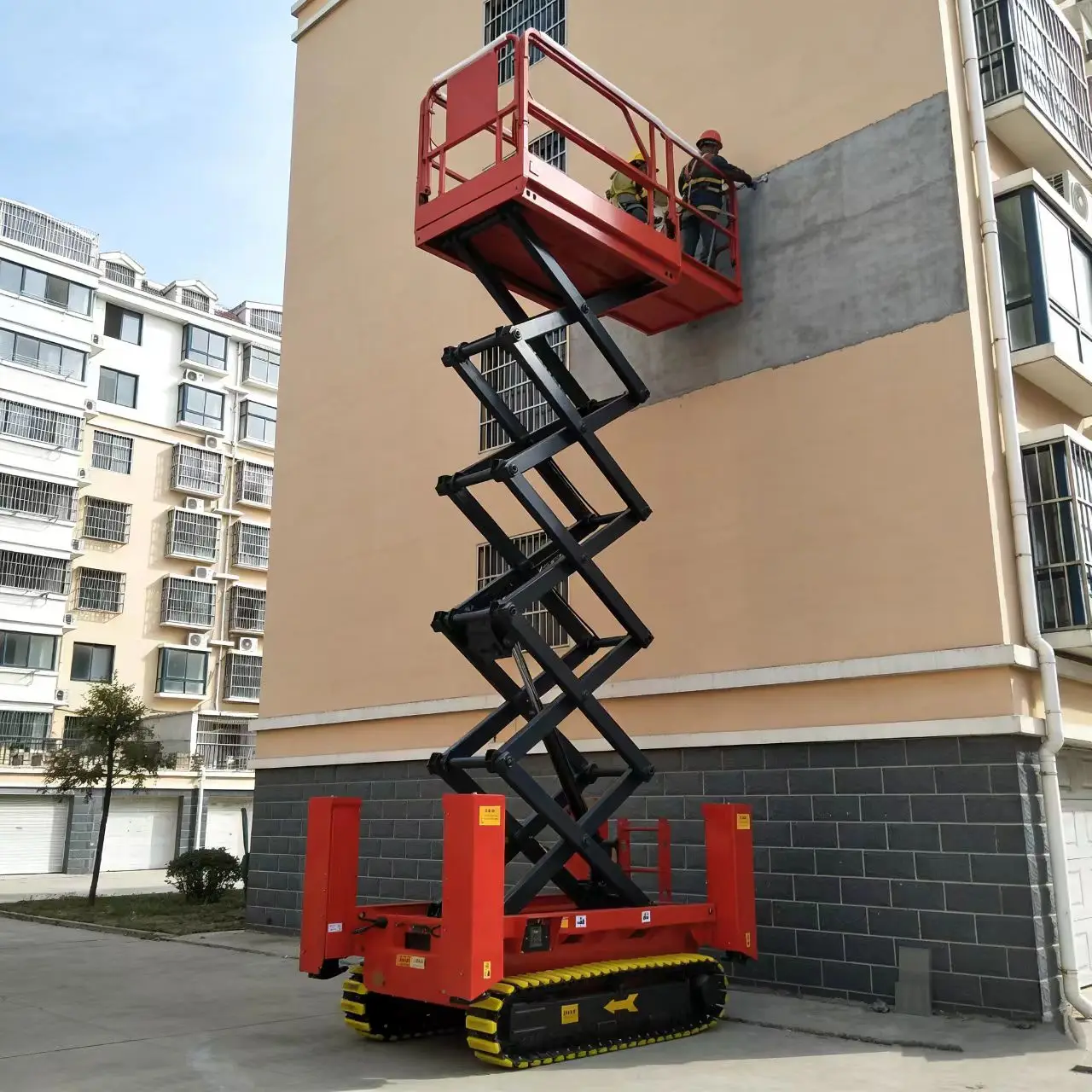 Plataforma elevadora de tijera autopropulsada Xutai, fácil de operar, ampliamente utilizada en reparación de edificios, instalación y mantenimiento, elevador de tijera eléctrico, flexible y conveniente, con certificación CE, se puede personalizar