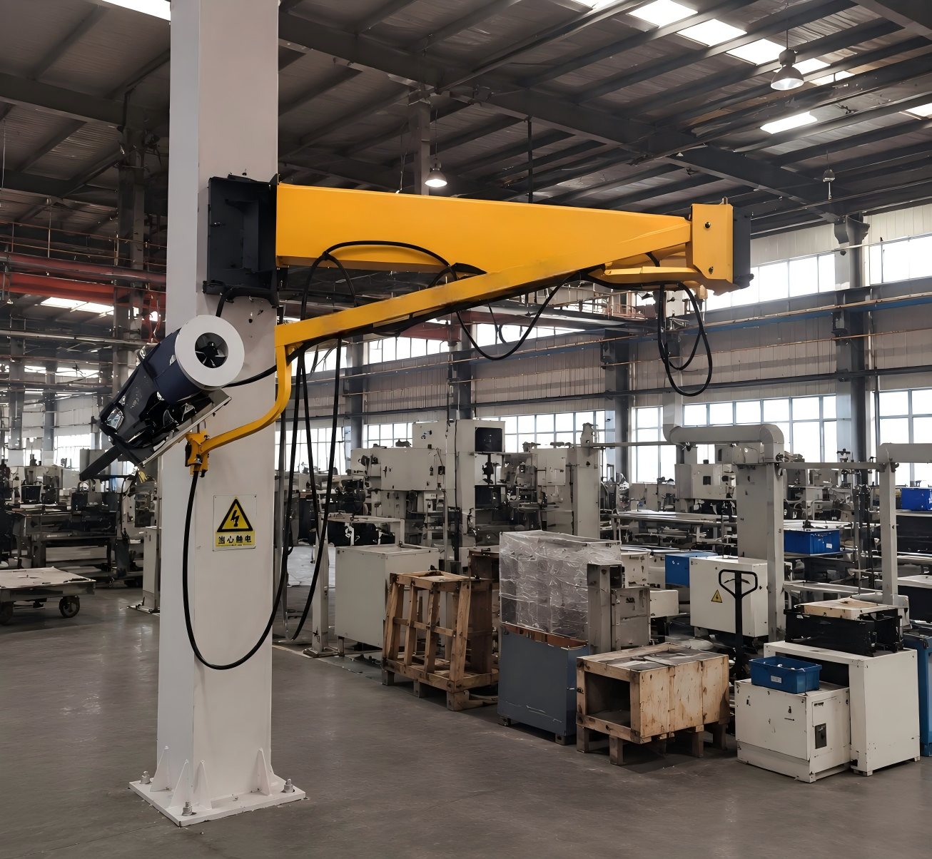 Brazo alimentador de alambre para brazo de soldadura tipo columna, con pluma hidráulica manual duradera de 7 m y columna giratoria de 320°