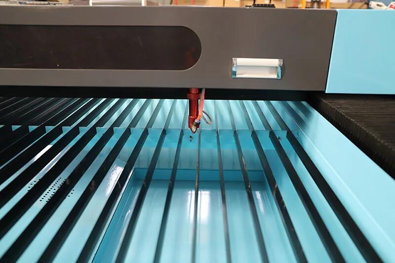 GC1325LG CO2 Laser Engraving Cutting Machine Detail 1.jpg