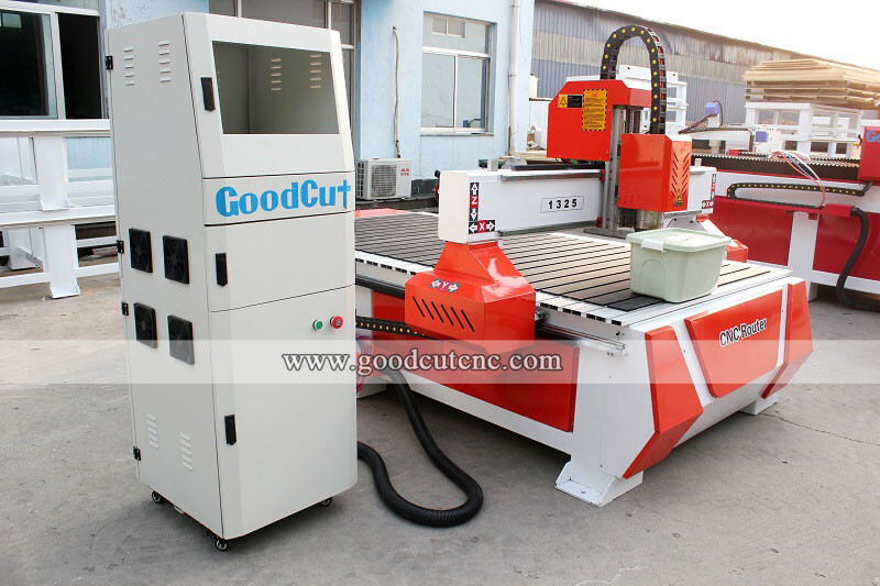 GC1325 Fresadora CNC de alta velocidad GoodCut para tallar madera