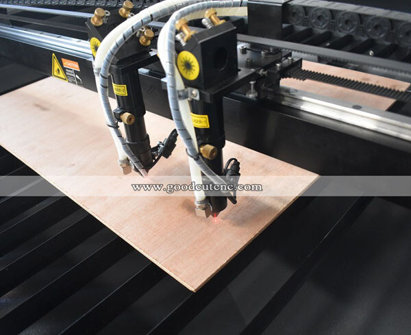 GC1390L-2H  CO2 Laser Machine With Double Heads Detail 1.jpg