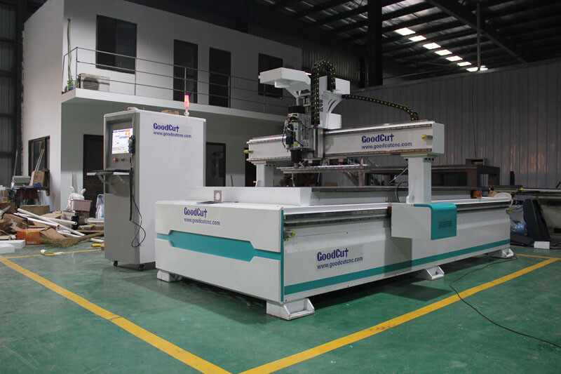 Máquina CNC GC1325ATC