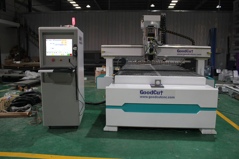Máquina CNC GC1325ATC