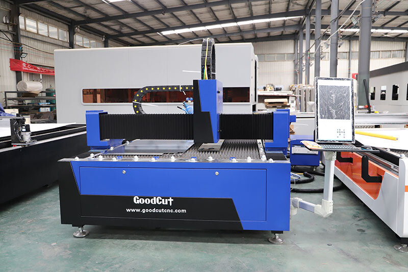 GC1530F fiber laser cutter (4).jpg GC1530F fiber laser cutter (4).jpg