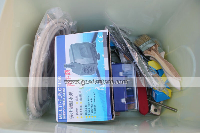 GC1325 wood carving cnc router(7）.jpg