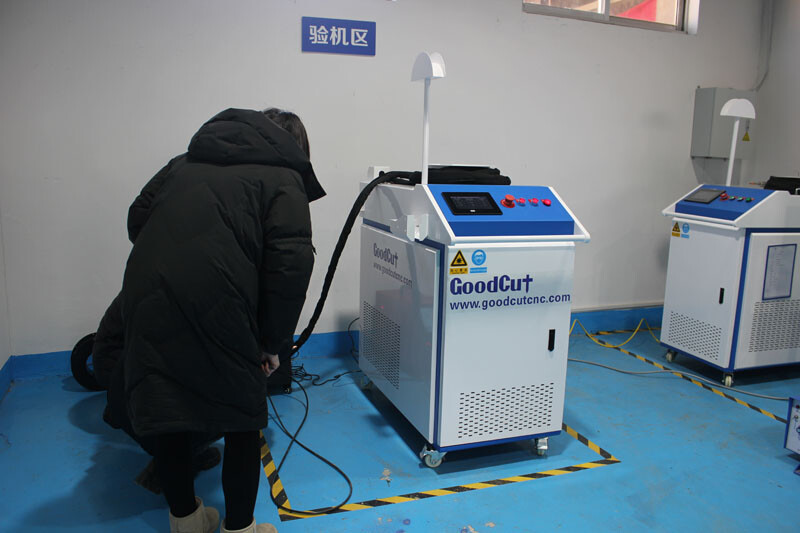  GC-WCC 3 en 1 Máquina de limpieza de corte y soldadura por láser con alimentador de alambre