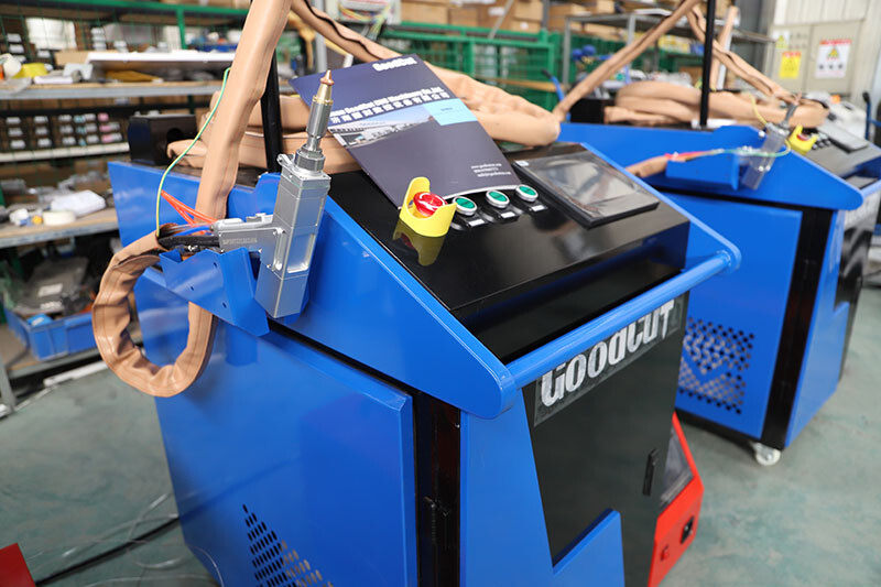 GC-WCC 4 en 1 Funciones Soldadura Láser Corte Limpieza Máquina