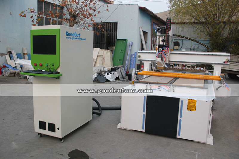 GC1325ATC GoodCut Linnear Atc Cnc Router con Cambiador de Herramientas para la Fabricación de Puertas de Armarios de Cocina