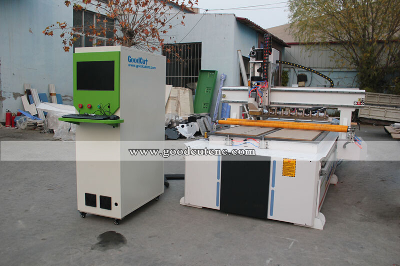 GC1325ATC GoodCut Linnear Atc Cnc Router con Cambiador de Herramientas para la Fabricación de Puertas de Armarios de Cocina