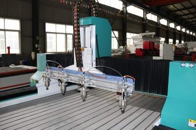 Máquina fresadora CNC de 4 cabezales con cabezales múltiples GC1325-4H