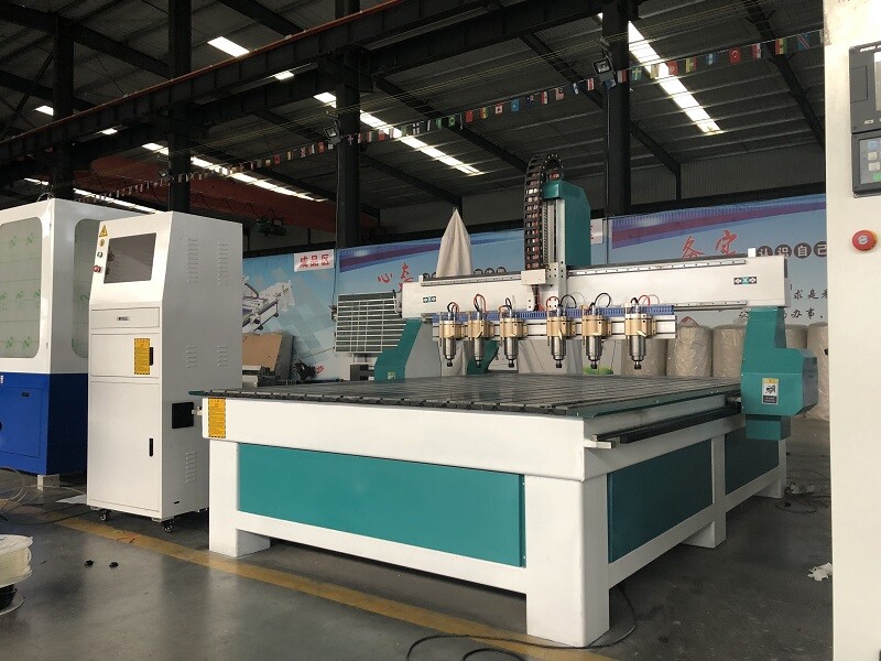 GC1530-6H Máquina fresadora CNC de 6 cabezales con cabezales múltiples