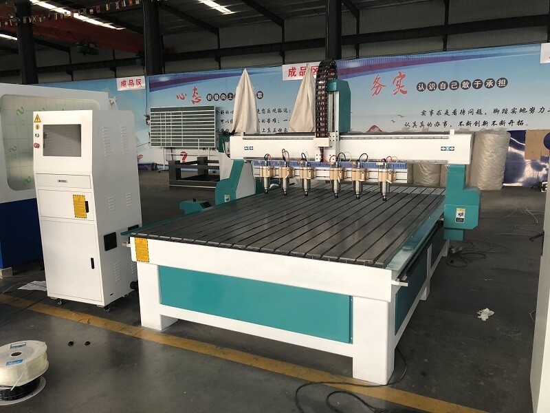 GC1530-6H Máquina fresadora CNC de 6 cabezales con cabezales múltiples