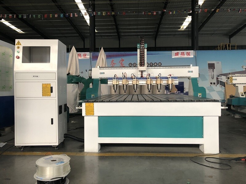 GC1530-6H Máquina fresadora CNC de 6 cabezales con cabezales múltiples
