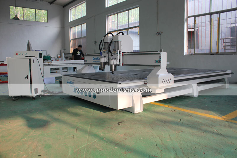 GC2030-2H Jinan GoodCut Máquina fresadora CNC con 2/3 cabezales independientes para trabajar la madera