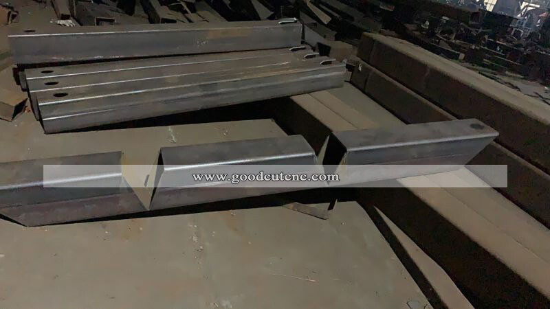 GC-5P 5 Axis Plasma Cutter For Stainless Steel Carbon Steel Sample 1.jpg