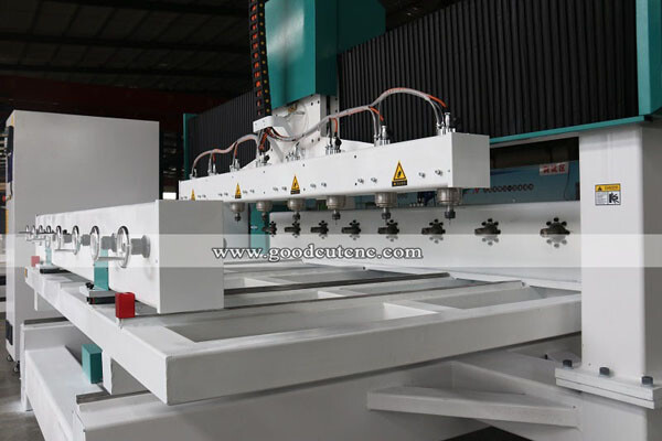 GC1530-8R Multi Heads 8 Spindle 8 Rotary Axis(8).jpg GC1530-8R Multi Heads 8 Spindle 8 Rotary Axis(8).jpg