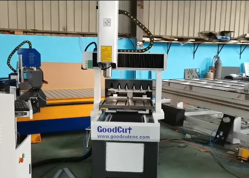 Máquina fresadora CNC pequeña GC6060-ATC con cambiador automático de herramientas