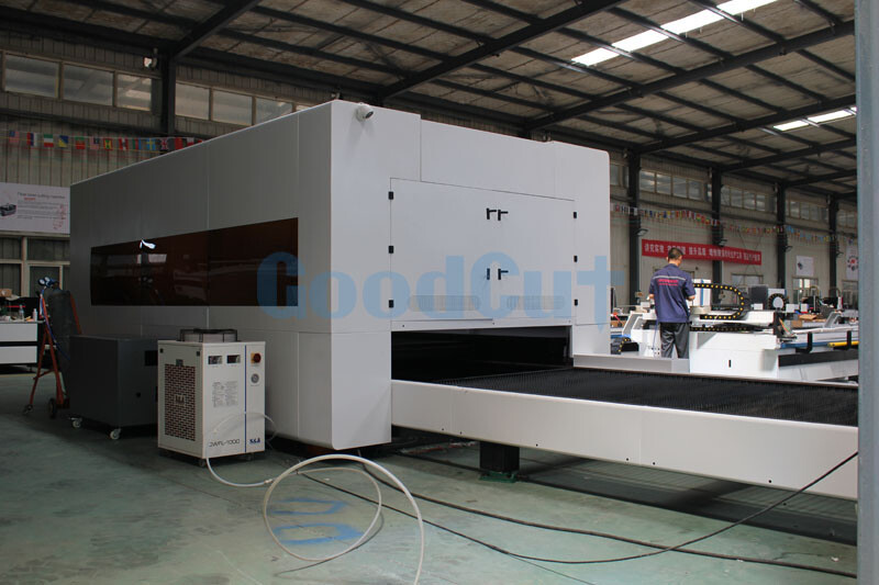 GC1530FC-D Fiber Laser Cutting Machine with Exchange Table and Cover for Metal Cutting8.jpg GC1530FC-D Fiber Laser Cutting Machine with Exchange Table and Cover for Metal Cutting8.jpg