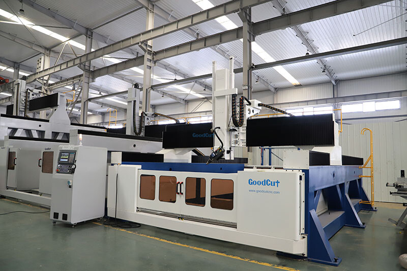 GC1325ATC-4 Eje Marco Fuerte Fresadora CNC Grande con Husillo ATC Giratorio