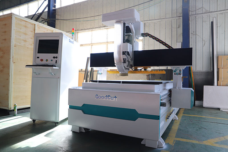 Máquina fresadora CNC con cambiador automático de herramientas de nuevo diseño GC1325ATC
