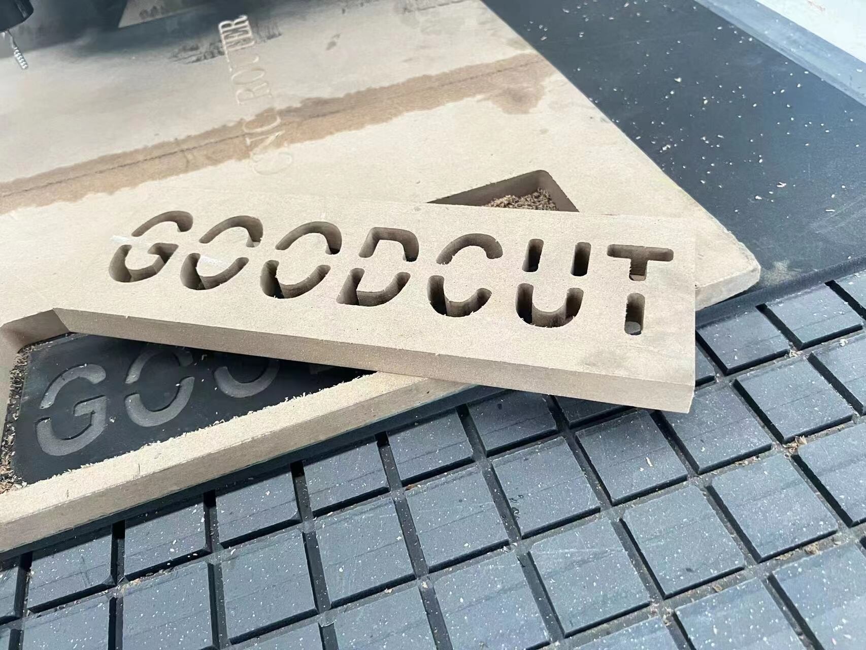 GC1325ATC New Design Automatic Tool Changer CNC Router Machine8.jpg