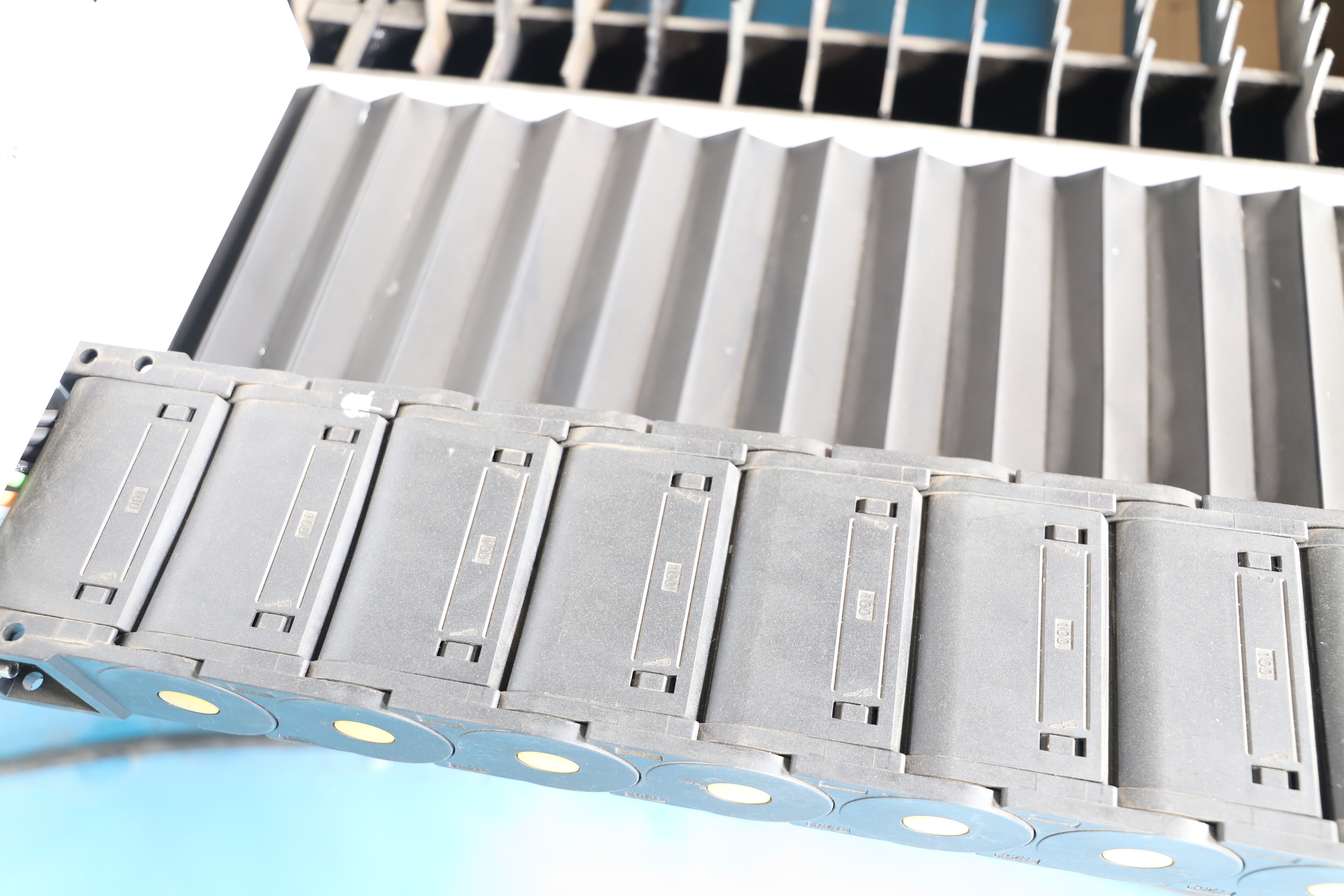 Máquina de corte láser de fibra para metal GC1530F 3KW 6KW