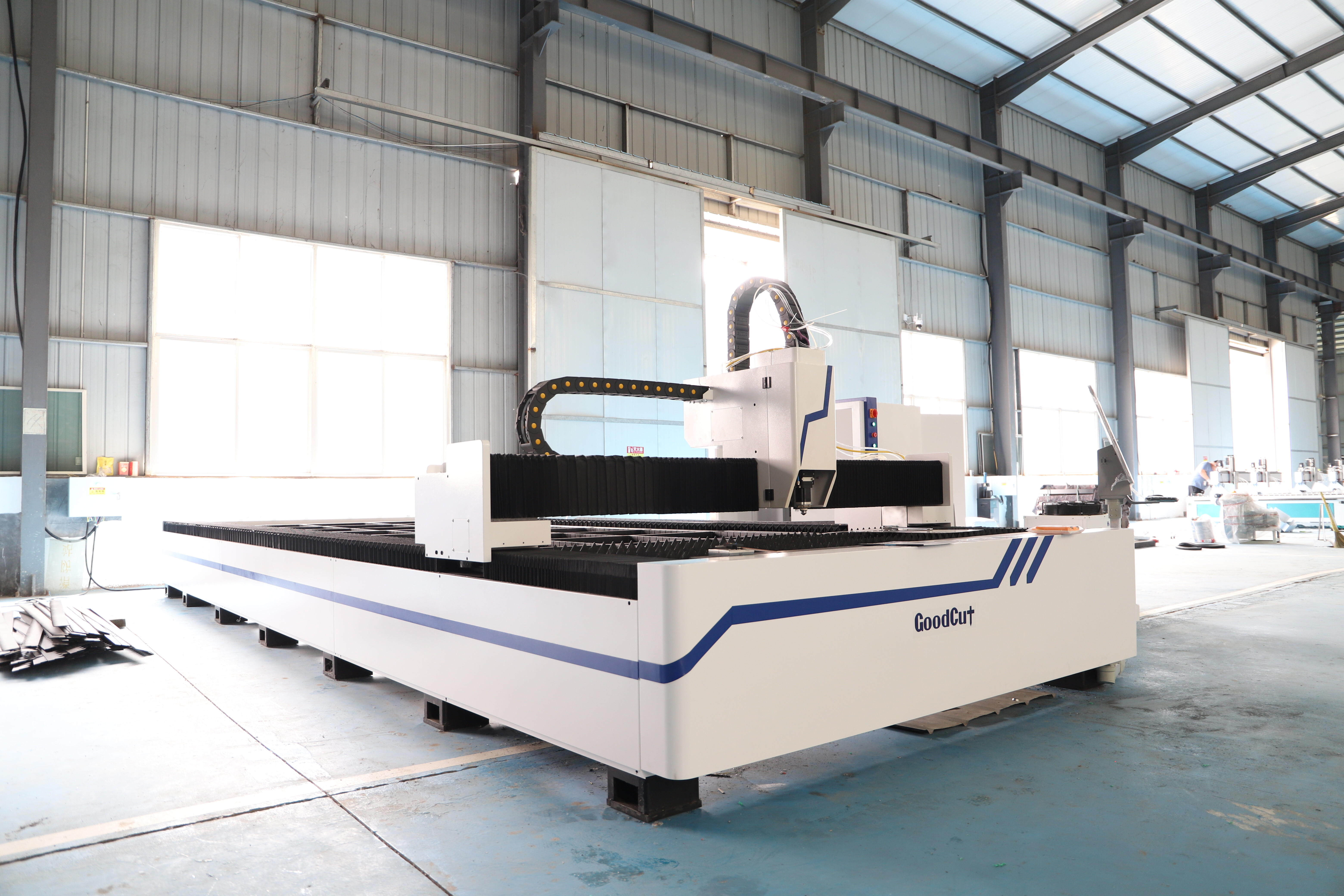 Máquina de corte láser de fibra para metal GC6520F 3KW 6KW 12KW