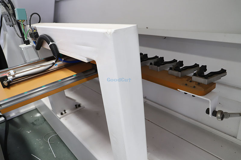 Alto Nivel GC2040 - 5 Axis CNC Router Machine For Wood Foam EPS Stone Aluinum