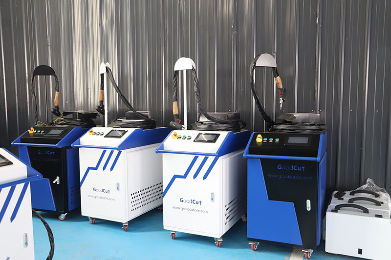 laser welding machine (13) laser welding machine (13)