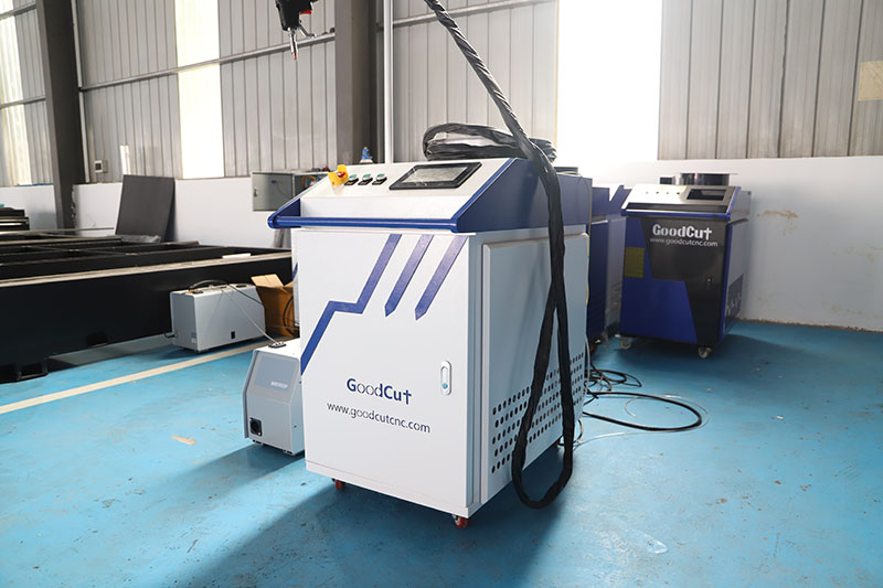 laser welding machine (19) laser welding machine (19)