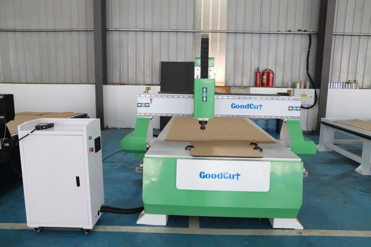 GC1325 wood router (7)