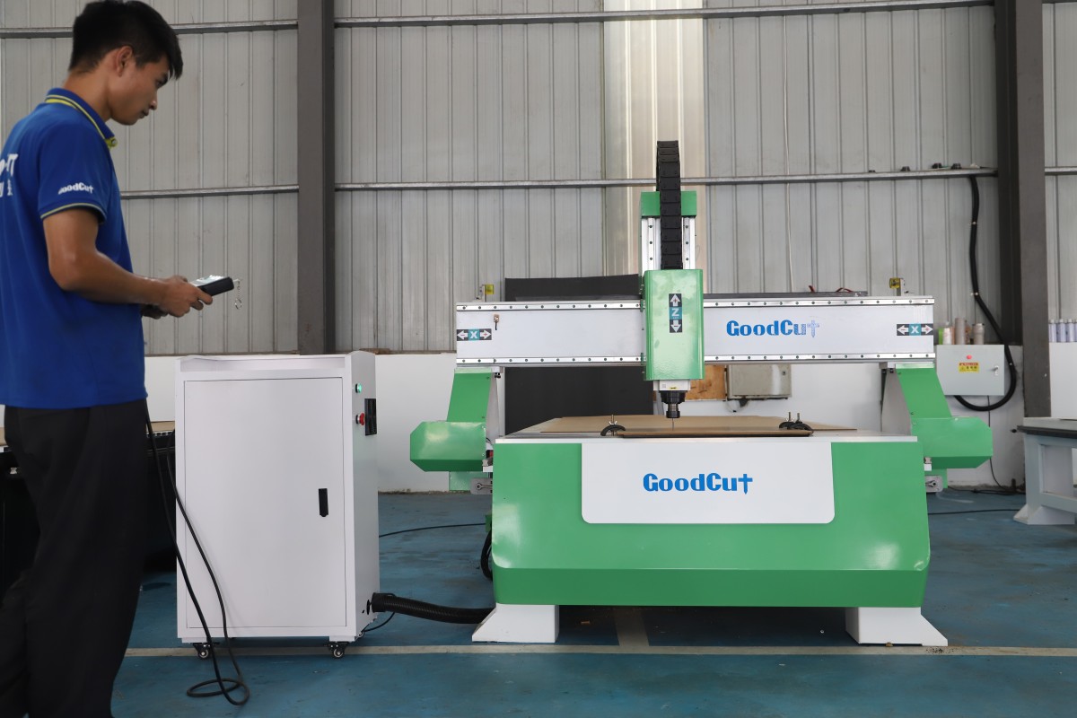 GC1325 wood router (16)