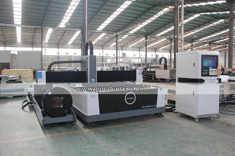 Máquina de corte por láser de fibra GC1530FR con torno para corte de planchas y tubos