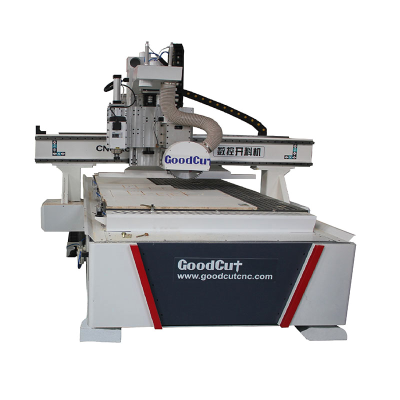 GC1325-BS Máquina de enrutador CNC con sierra de cuchilla de doble cabezal