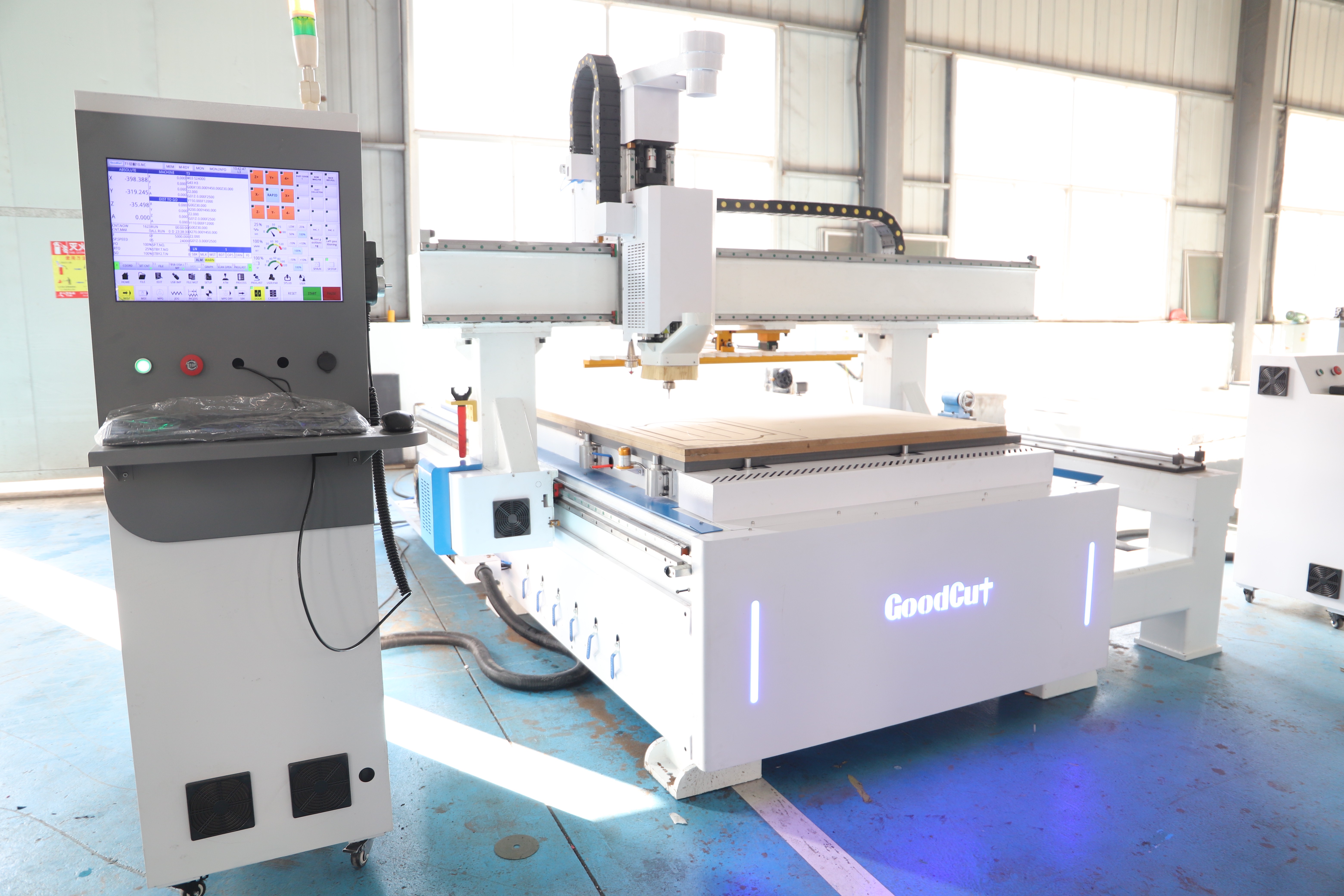 GC1325ATC-R Enrutador CNC de Cambio Automático de Herramientas Lineal con Dispositivo Rotatorio